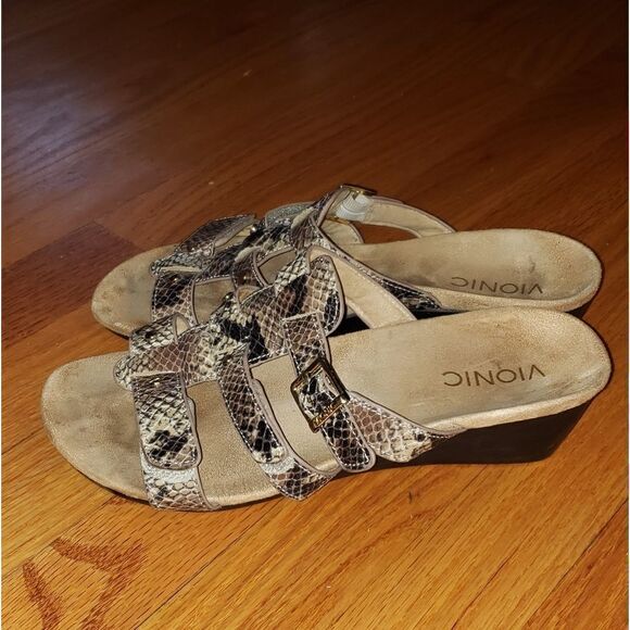 Vionic Snakeskin wedge sandals - Picture 3 of 8